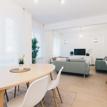 Amalur Apartment By People Rentals Bilbao Esterno foto